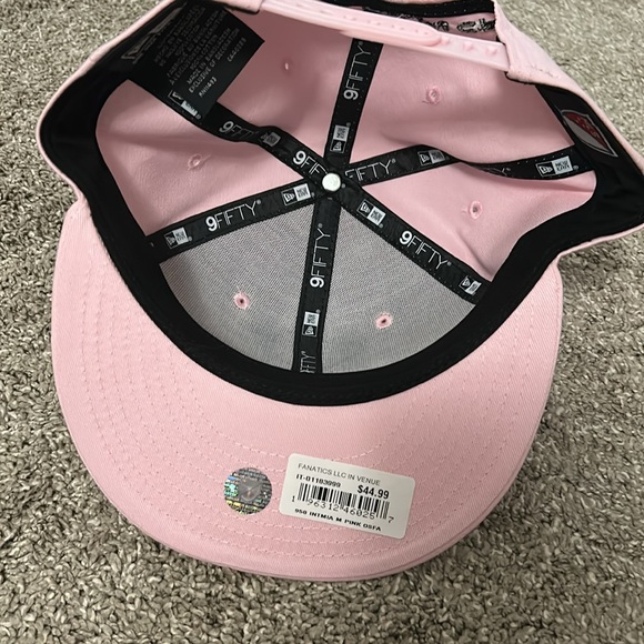Inter Miami hat - Picture 3 of 4